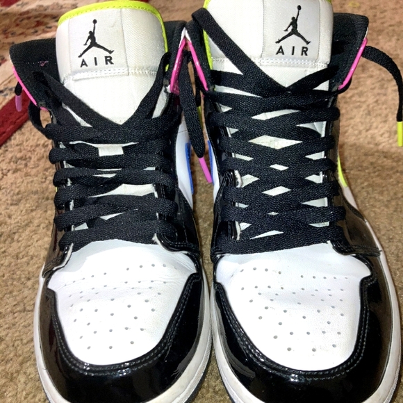 Nike Air Jordan Mid SE "cyber active fuchsia" 8.5W - Picture 2 of 4